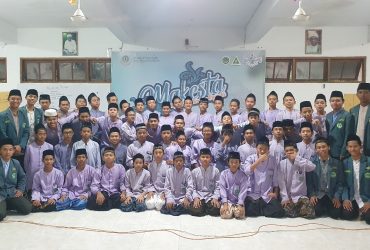 Foto Bersama Peserta Makesta Ponpes Roudlotul Muta'allimin